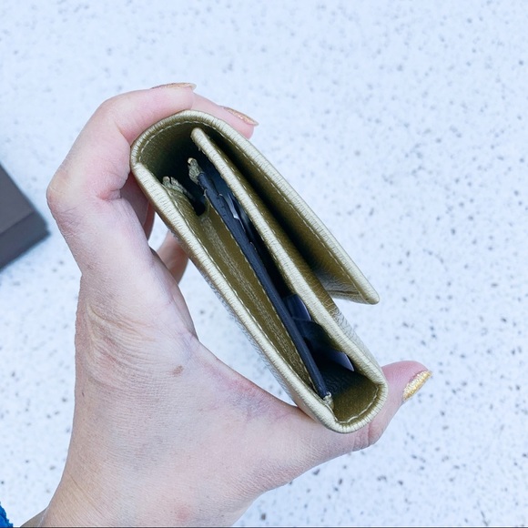 NWT Authentic Gucci Leather Trifold Long Wallet - Picture 5 of 8